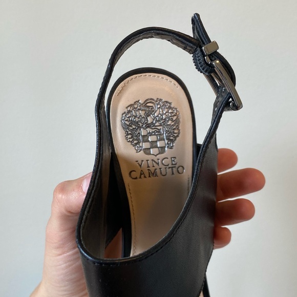 Vince Camuto leather heels size 8 / 38 - Picture 4 of 4